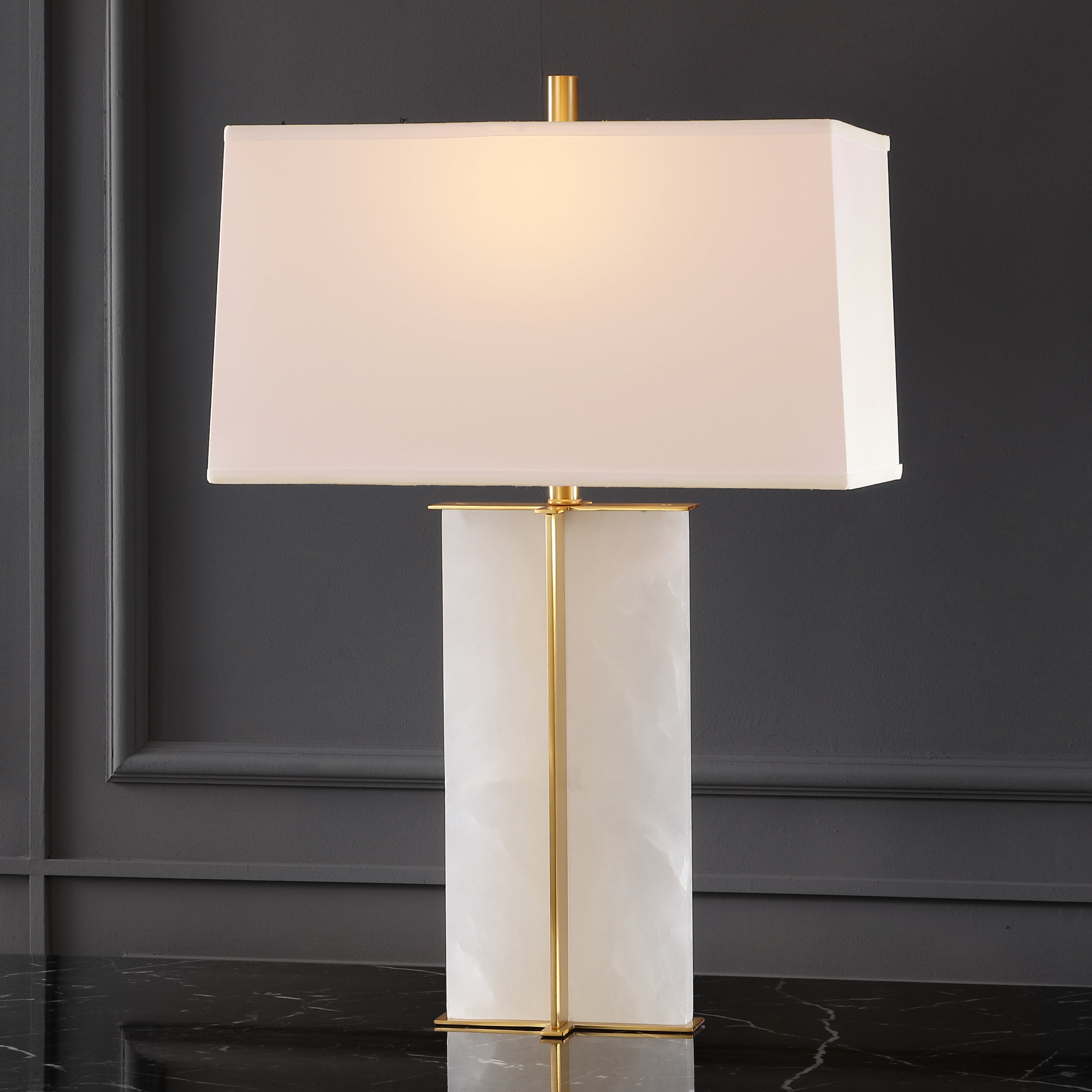 NATALEE MARBLE TISCH LAMPE