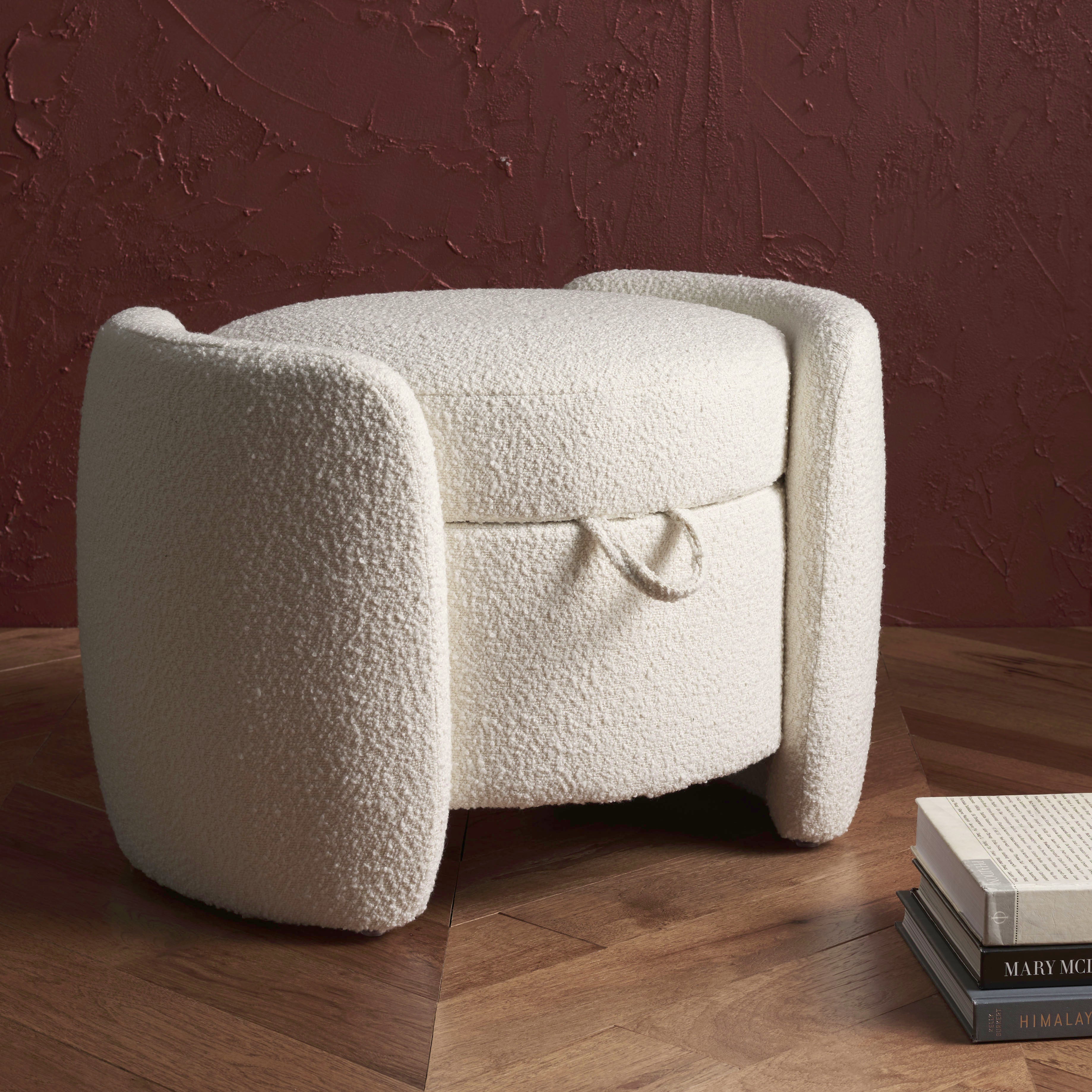 DANIANNA BOUCLE OTTOMAN